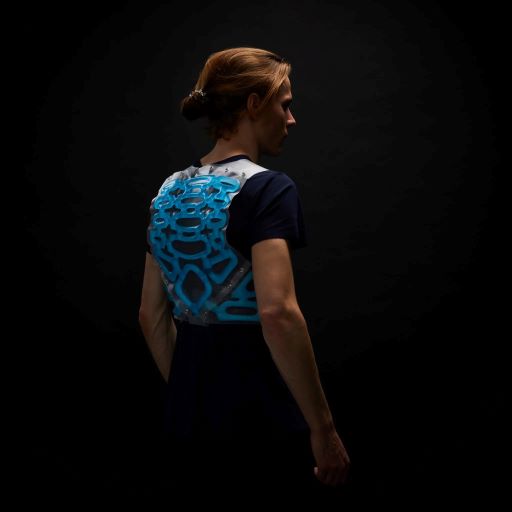 ClosedVest-1-2_2048x.jpg