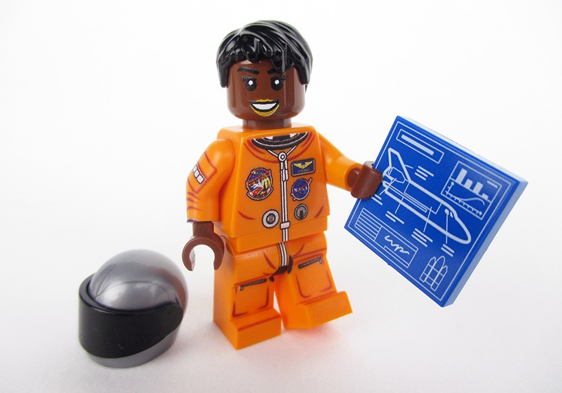 lego-nasa-women-3.jpg