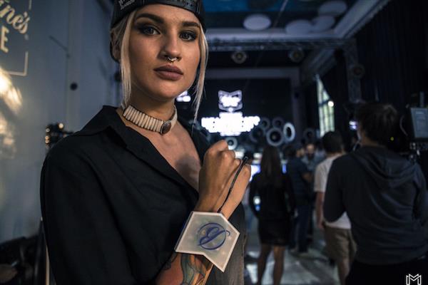 dj-piotr-bejnar-combined-music-3d-printing-get-audiences-hearts-pumping-4.jpg