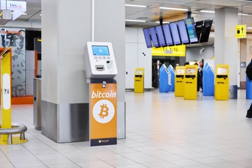 schiphol-bitcoin-lo.jpg