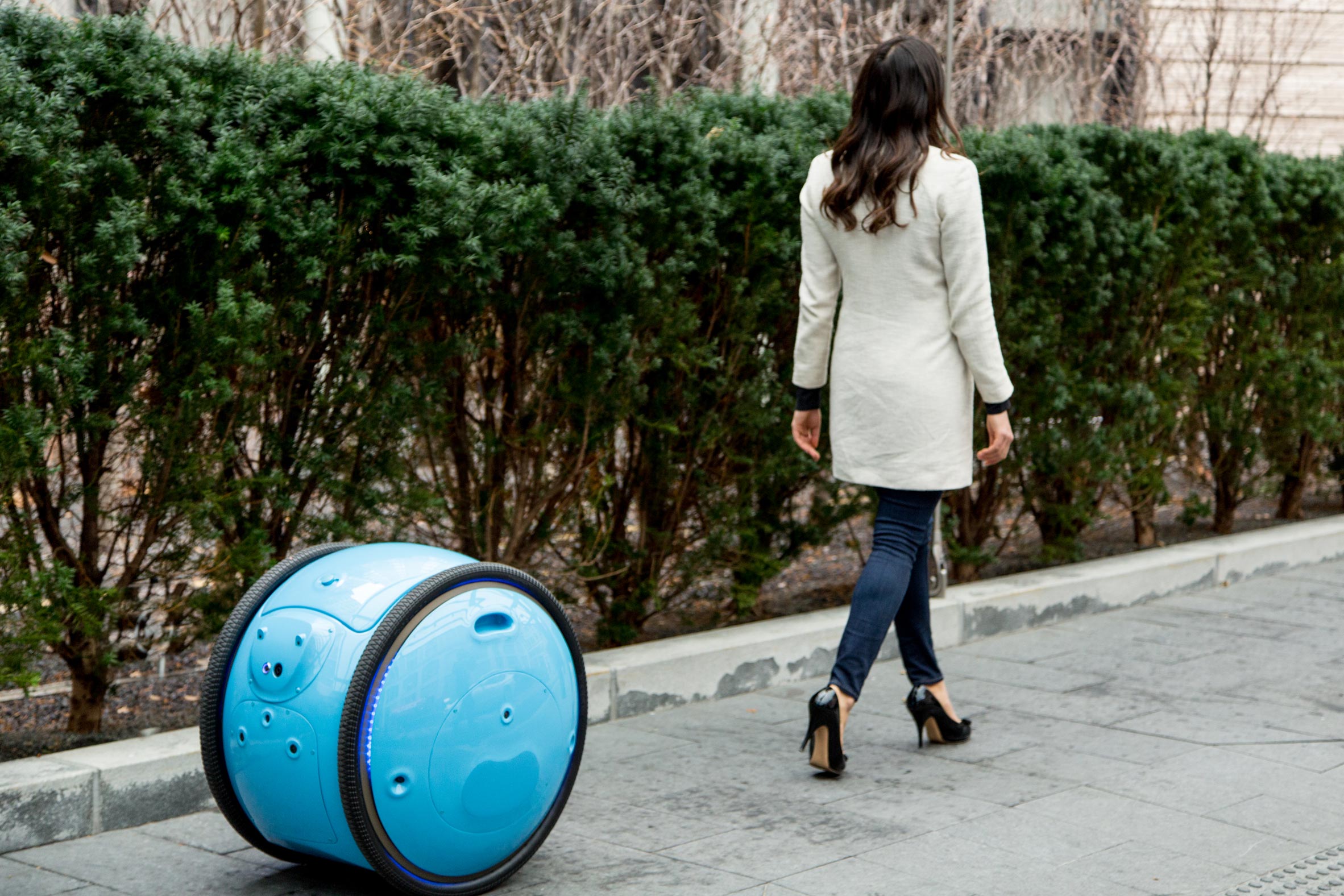 piaggio-gita-fast-forward-design-robots-products-usa_3.jpg