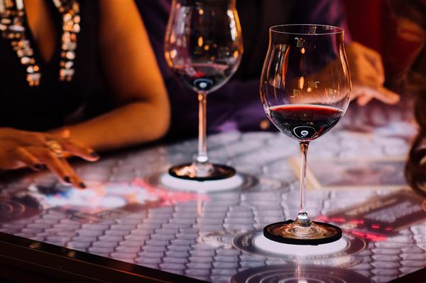 graphene-3d-ideum-interactive-jcb-wine-tasting-3d-printed-smart-coasters2.jpg