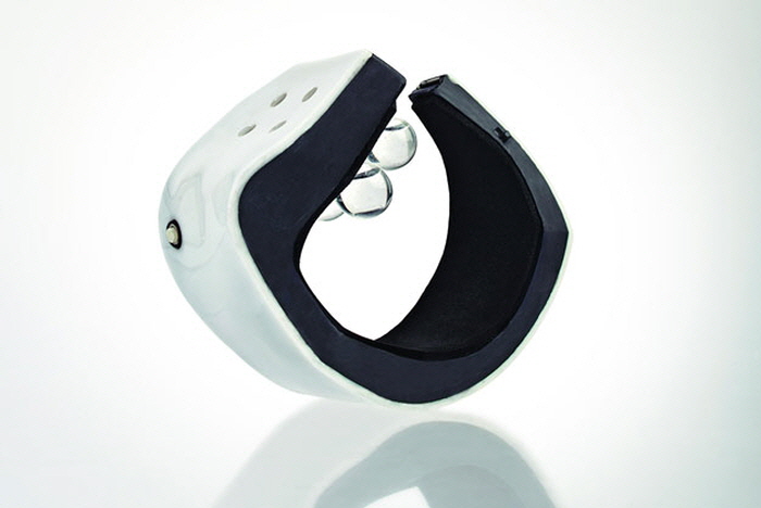scent-watch-aisen-caro-chacin-3.jpg