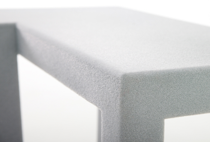 dezeen_Little-Triple-Chair-by-Frederik-Roije_4.jpg