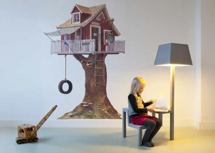 dezeen_Little-Triple-Chair-by-Frederik-Roije_ss6.jpg