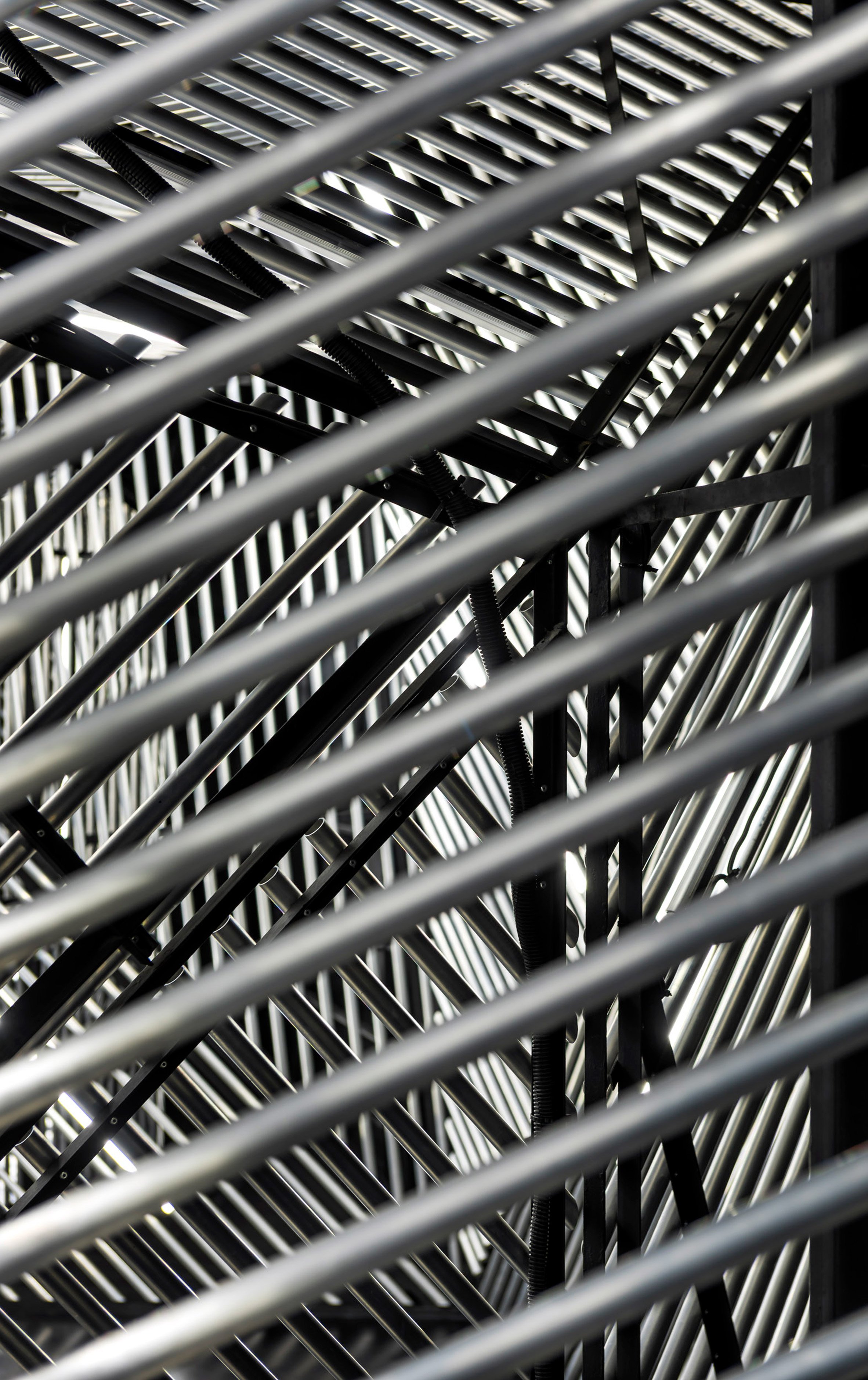 race-robotics-lab-mod-interiors-singapore_dezeen_2364_col_7.jpg