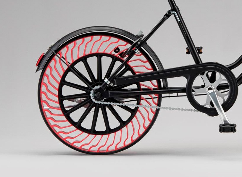 bridgestone-air-free-bicycle-tires-designboom-04-20-2017-818-004-818x600.jpg