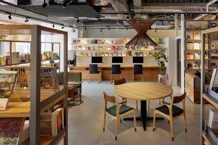 Tsutaya Book Apartment 2.jpg