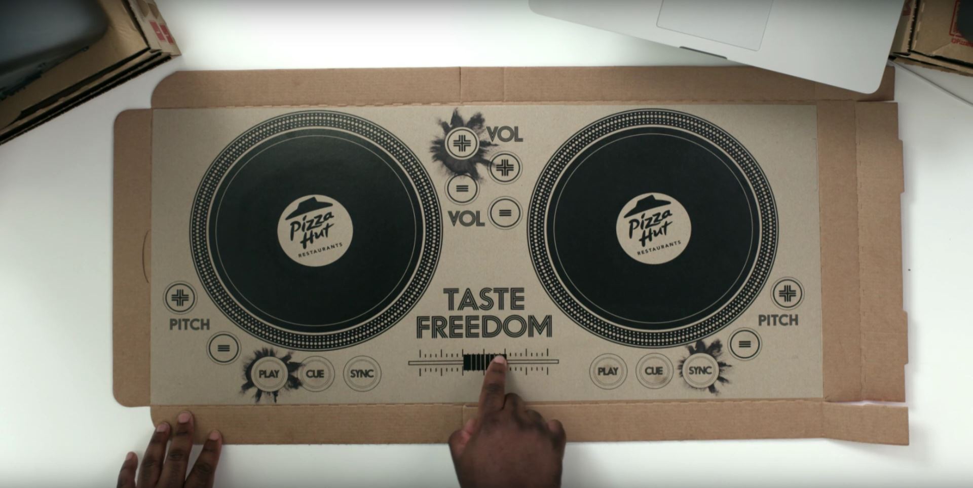 Playable DJ Pizza Box_2.JPG