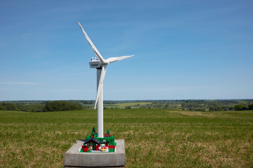 lego-wind-turbine-3.jpg
